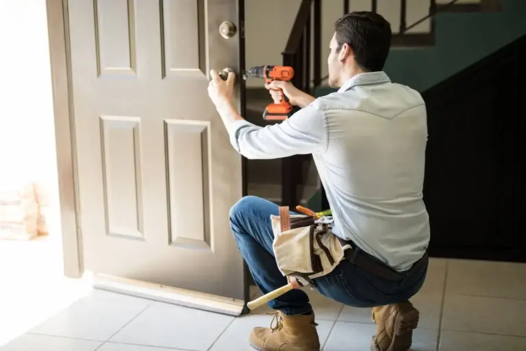 Cuánto se cobra por instalar una puerta en Estados Unidos