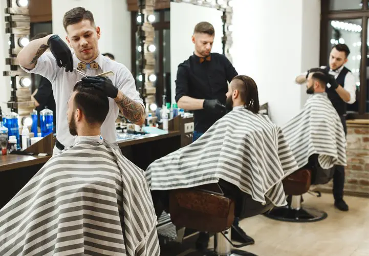 Cómo sacar la licencia de barbero en Florida